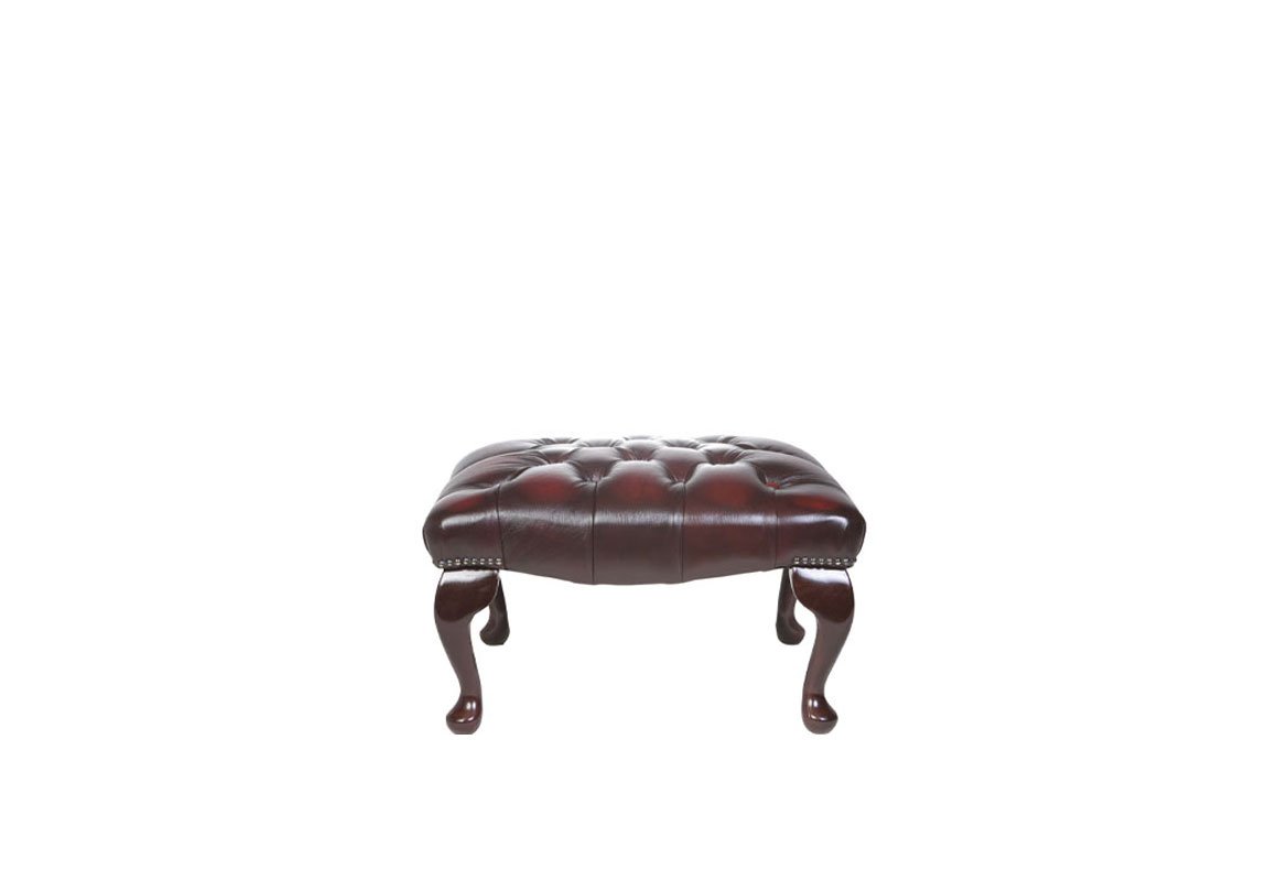 The Footstool Company Chesterfield Queen Anne Fußhocker antikes Leder Oxblood Red