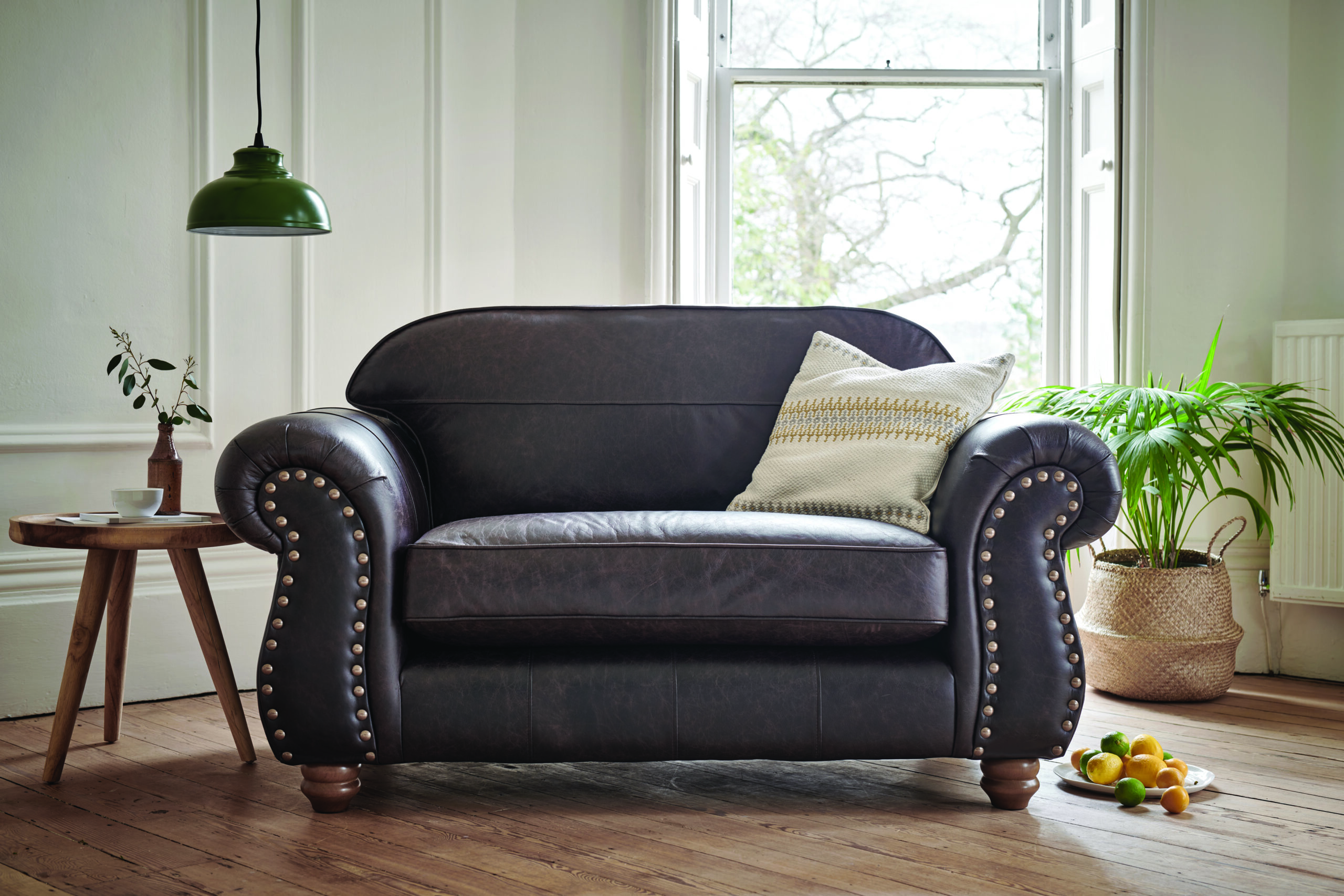 Tips To Keep Your Leather Sofa Looking